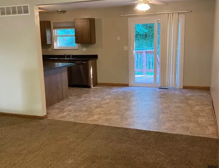 228 Green Jade Estates Dr — Photo 3
