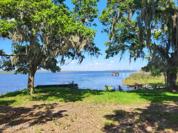 11191 Cazaubon Rd, Bay Saint Louis, MS 39520