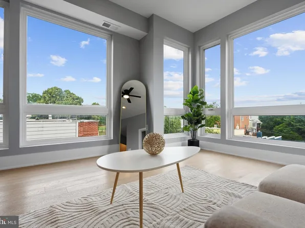 1112 Montello Ave NE Unit 401, Washington, DC 20002