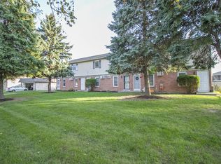 5369 Cresthaven Ln, Toledo, OH 43614