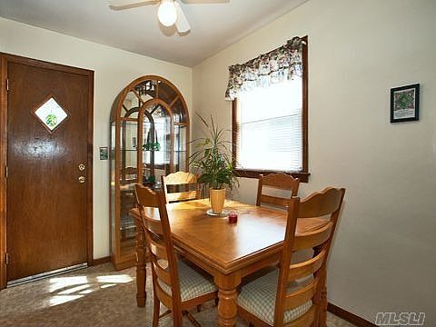 4th image of 223 Colonial Ave
