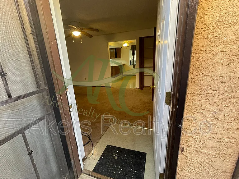 1328 Anita St — Photo 2