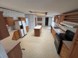 901 S Walnut St, Eldon, MO 65026