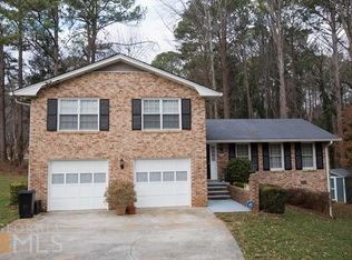 529 Pine Shadows Ln, Stone Mountain, GA 30088
