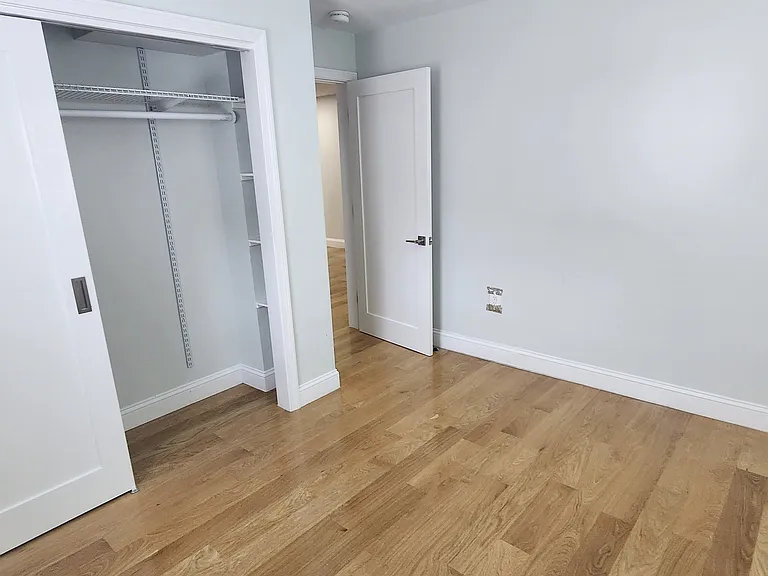 27 Addison St — Photo 3