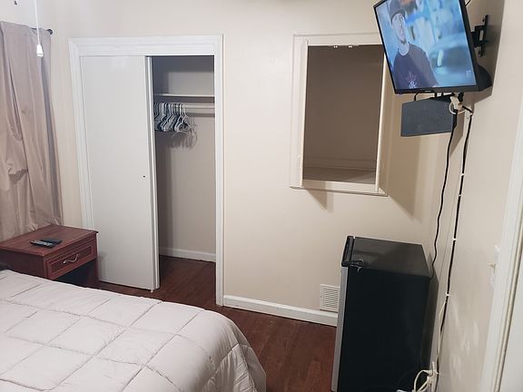 4th image of 2288 Miriam Ln