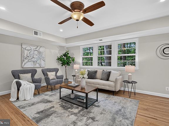 5th image of 8502 Geren Rd #19