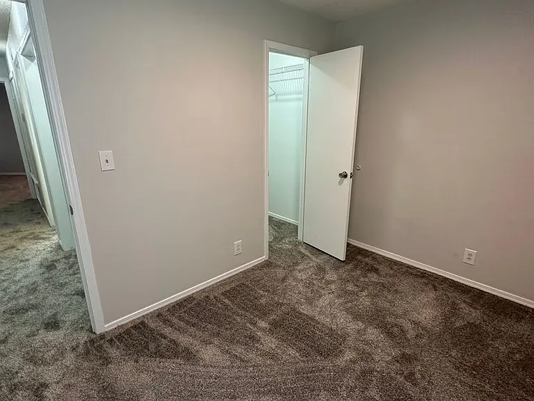 505 W Quantico St — Photo 11