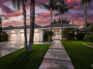 11214 Crowborough Ct, Bakersfield, CA 93311