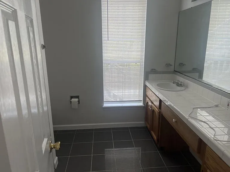 297 Kenway St — Photo 7