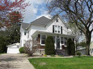 303 4th Ave NW, Waukon, IA 52172