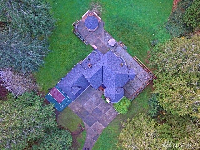 2nd image of 14041 233rd Pl SE