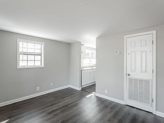 3rd image of 6314 Fisk Ave Unit B