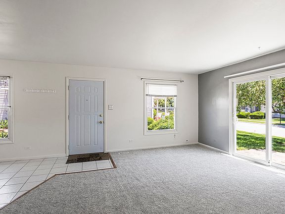 5th image of 457 Onyx Ct