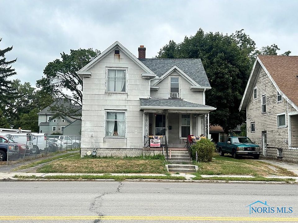 1st image of 348 W South St