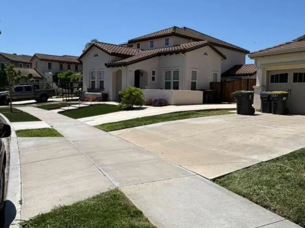 15801 Crescent Park Cir, Lathrop, CA 95330