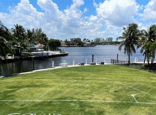 92 Island Dr S, Ocean Ridge, FL 33435