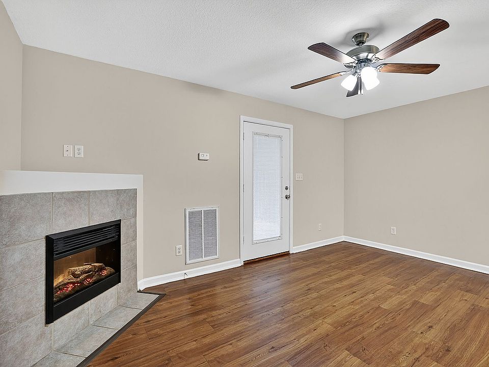 Living Room Fireplace Close Up