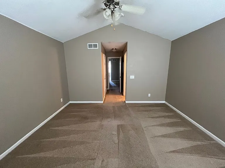 5107 Veronica Dr — Photo 5