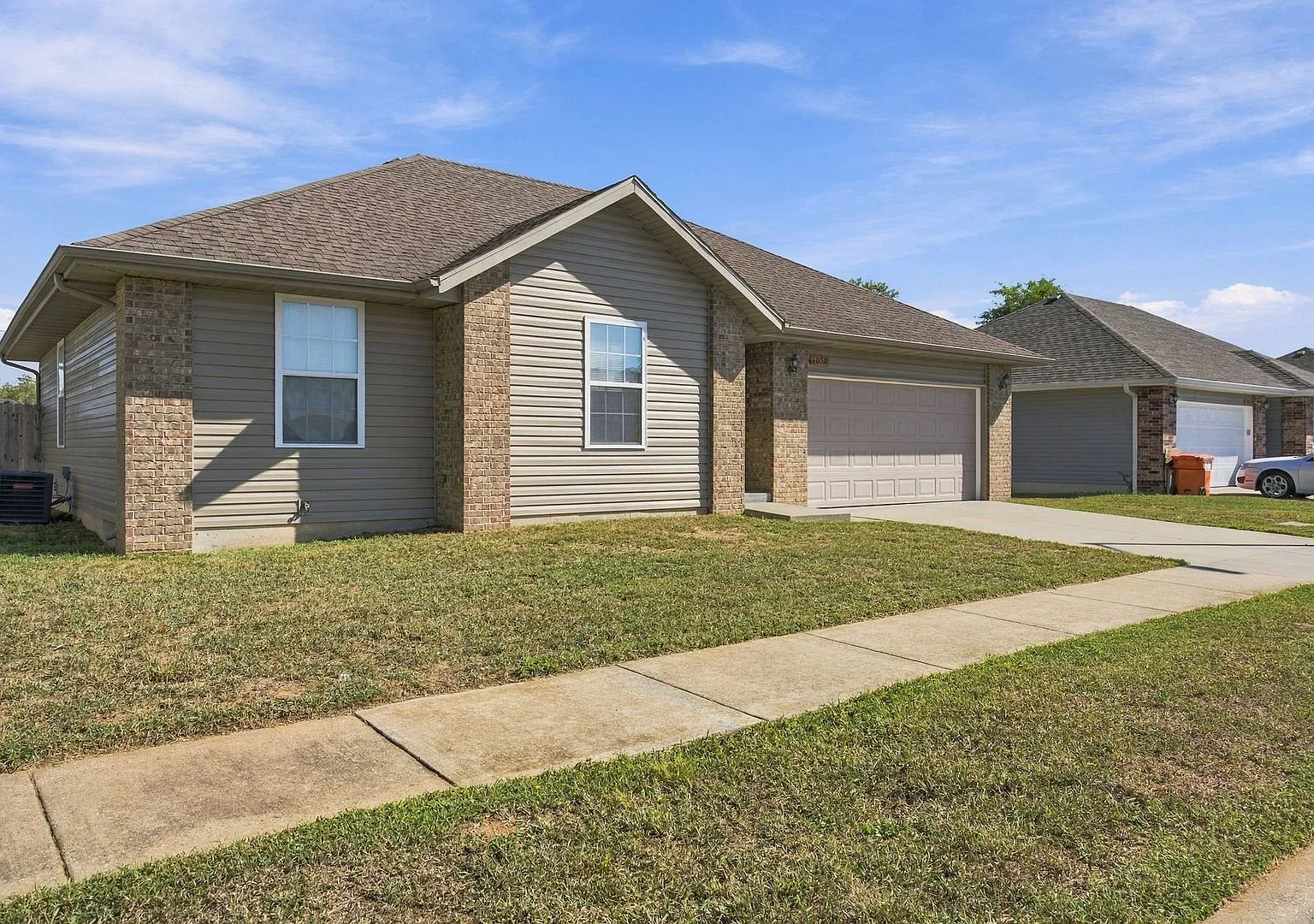 3 Bedroom Rental Home with fully fenced yard! Willard School District — Photo 3