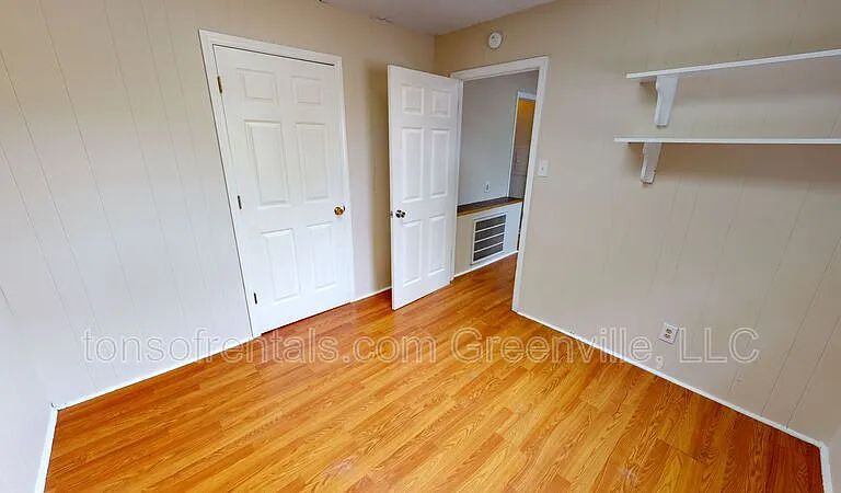 520 W Frederick St #C — Photo 6