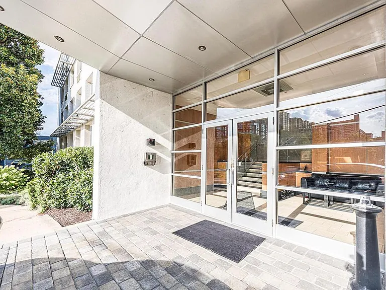 1730 Arlington Blvd #501 — Photo 4