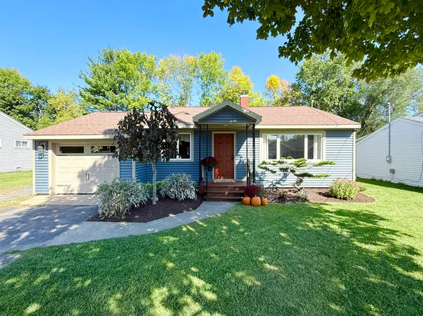 774 Bear Swamp Rd, Peru, NY 12972