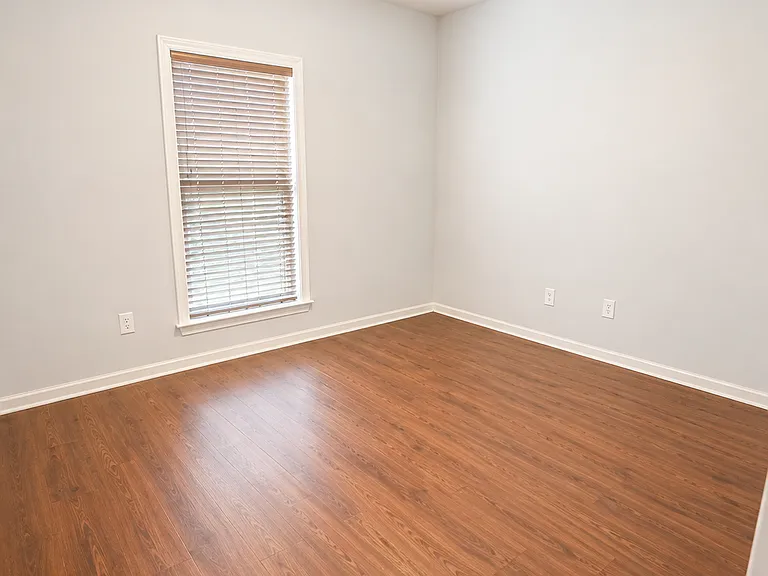 105 Belhaven Dr — Photo 10