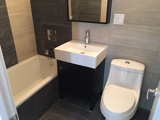 Rented by Premier Metro Realty Corp | media 41