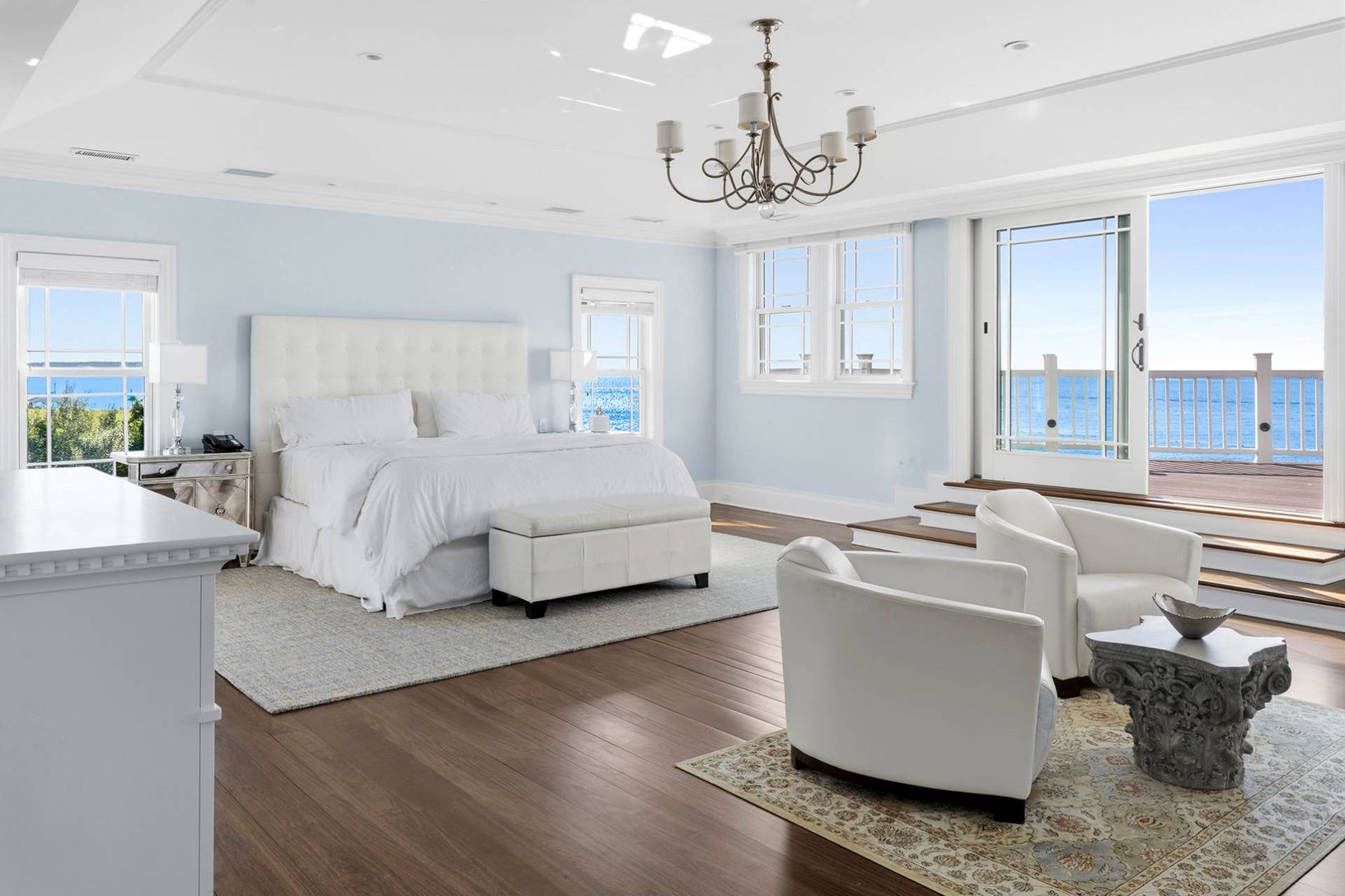  Grand Waterfront Primary Suite