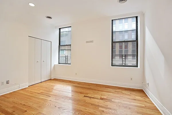 Rented by Corcoran | media 30