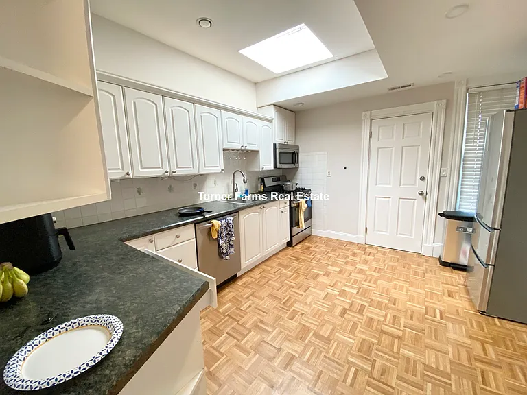 108 Buttonwood St #3A — Photo 4