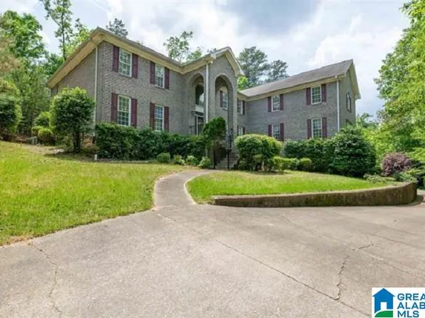 2316 Altadena Crest Dr, Birmingham, AL 35242