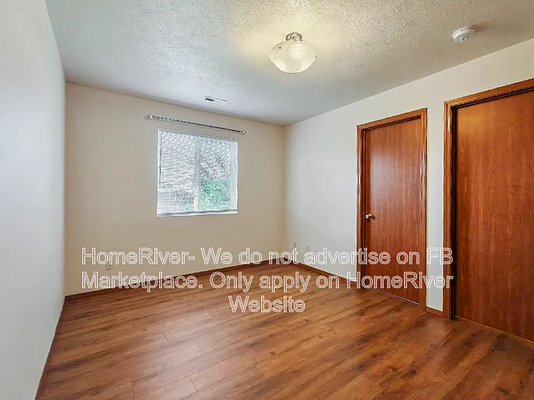 1811 W Maxine Ave — Photo 4