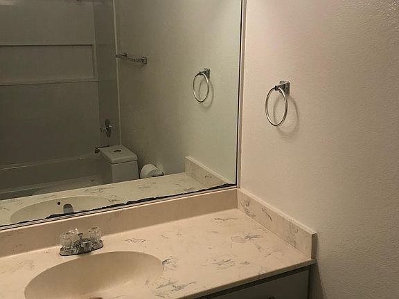 2nd image of 2790 Mission Blvd