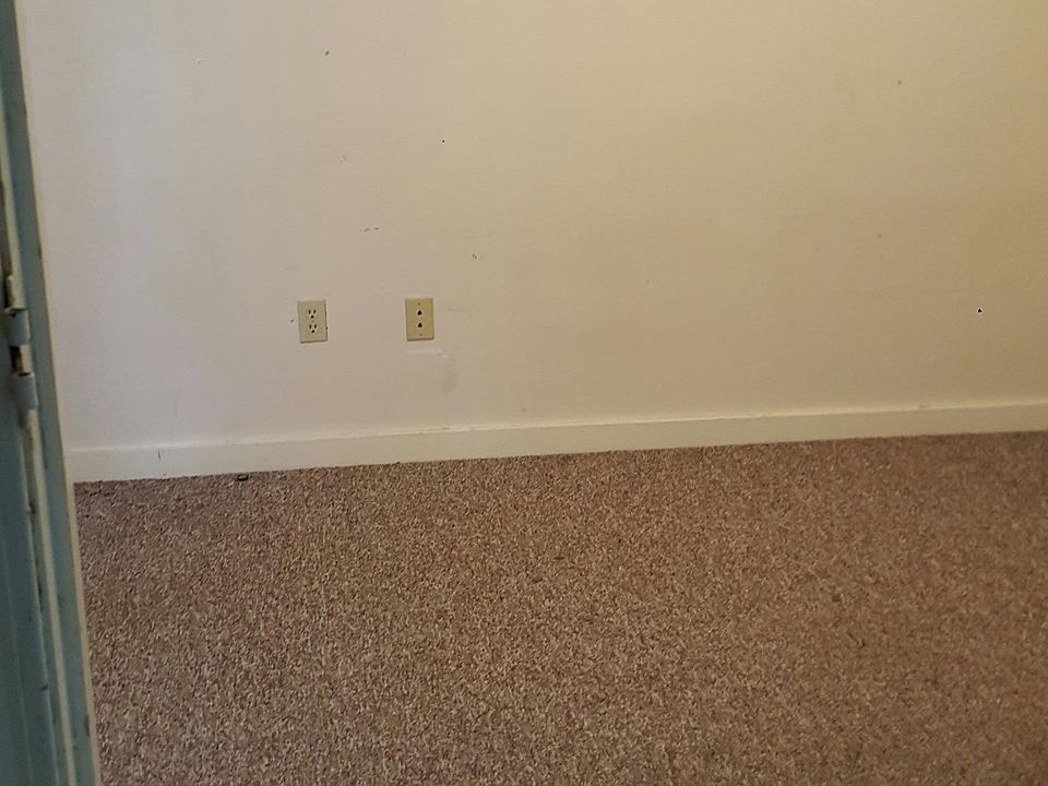 2nd image of 20 Chestnut St Unit 2