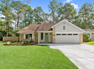 12 Edgewood Forest Ct, Spring, TX 77381