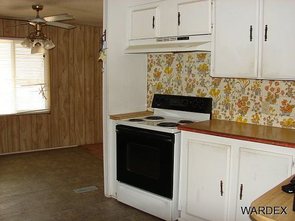 4th image of 1690 Dean Dr
