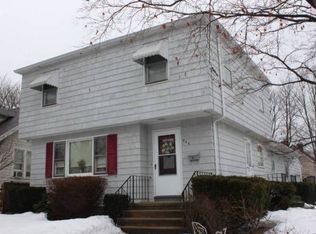 566 Pine Rock Ave, Hamden, CT 06514