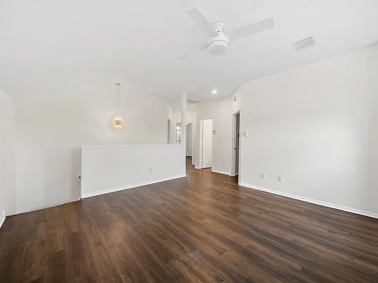 3122 Glen Cullen Ln — Photo 7