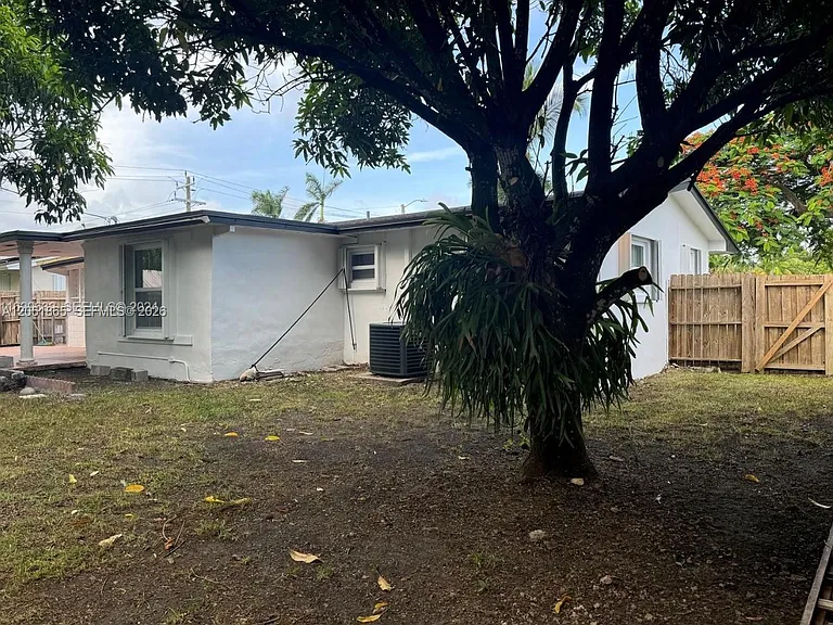 17630 SW 112th Ave — Photo 7