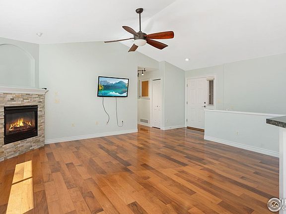 5th image of 1230 Crabapple Dr