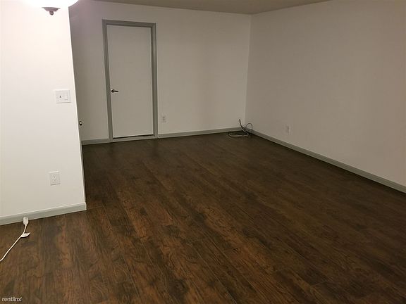 39566 Armfield Living Room - Partial Image