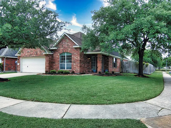 8302 Sierra Dawn Dr, Tomball, TX 77375