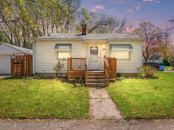 2727 Maplewood Ave, Lansing, MI 48910