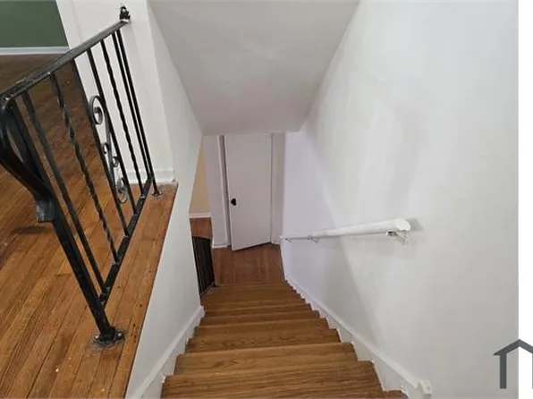 955 E 78th St, Chicago, IL 60619