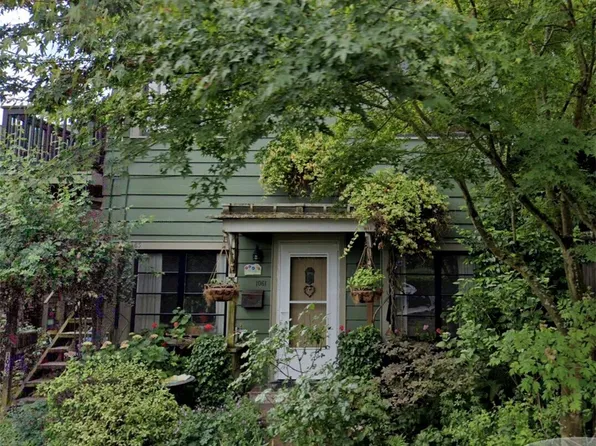 1061 1063 E Lynn Street, Seattle, WA 98102