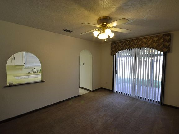 4th image of 2004 Jonquil Park Dr