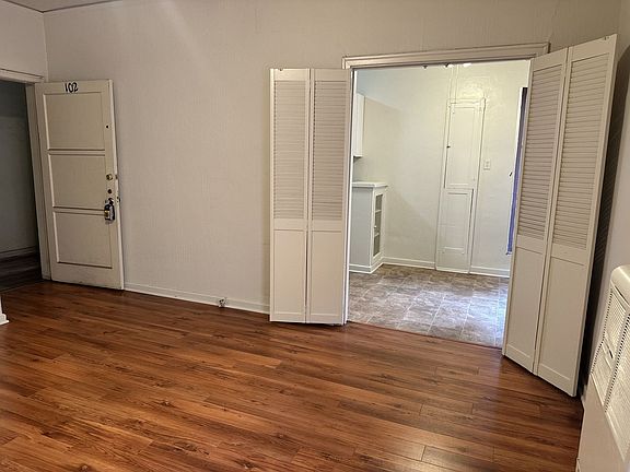 4th image of 410 S Glendale Ave APT 102