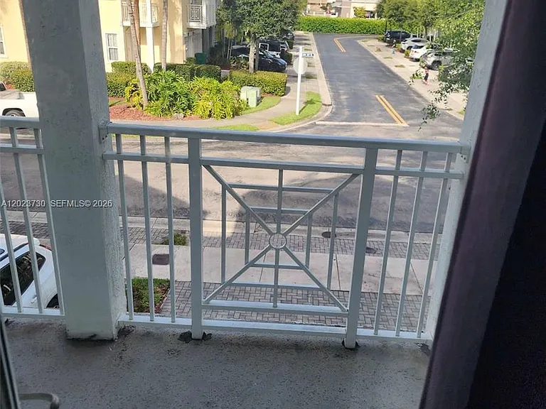 7510 NW 107th Pl — Photo 11